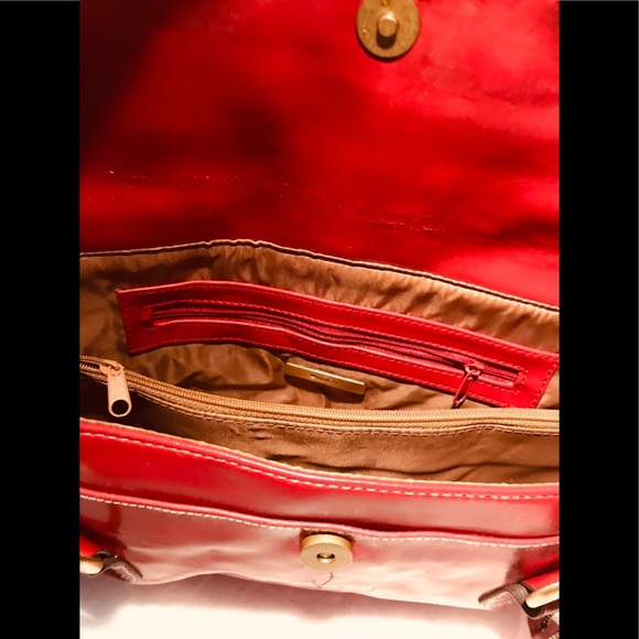 Apt. 9 NWT red leather shoulder bag - Picture 4 of 7